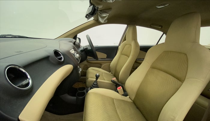 2013 Honda Amaze 1.5L I-DTEC VX, Diesel, Manual, 86,327 km, Right Side Front Door Cabin