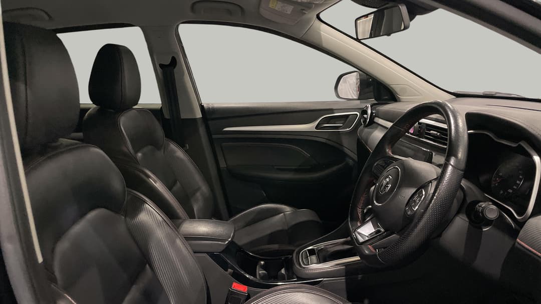 2022 MG Zst Vibe, Automatic, 77900 km, Right Side Front Door Cabin View