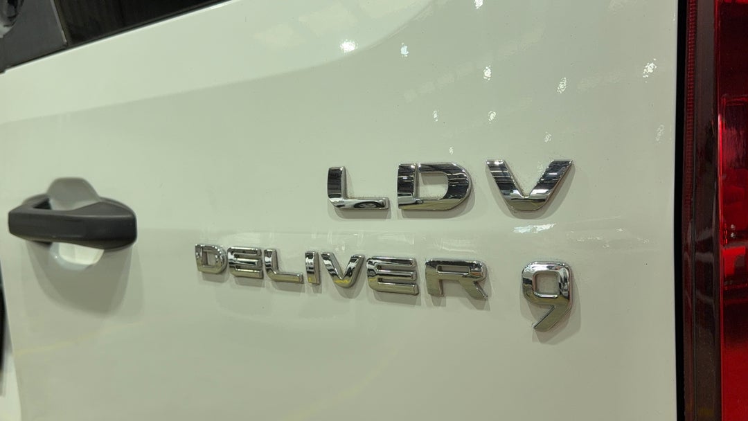 Badge (Boot Right Side)