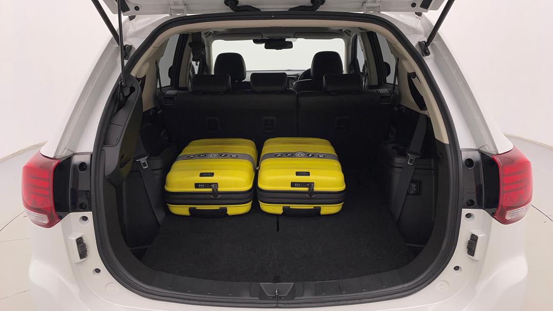 2019 Mitsubishi Outlander Exceed 7 Seat (awd), Automatic, 71473 km, Boot Inside View with Luggage