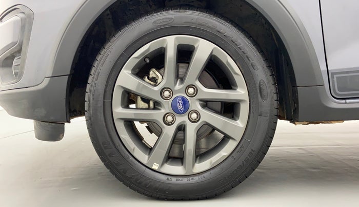 2018 Ford FREESTYLE TITANIUM 1.2 TI-VCT MT, Petrol, Manual, 16,175 km, Left Front Wheel