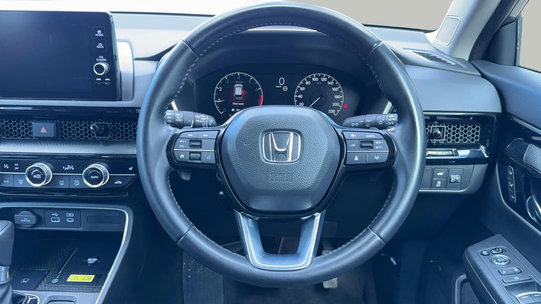 2024 Honda CR-V Vti L (AWD) 5 Seats, Automatic, 21912 km, Steering Wheel Close-up