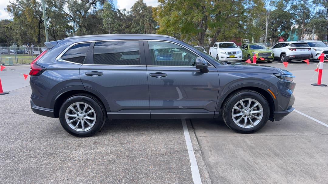 2024 Honda CR-V Vti L (AWD) 5 Seats, Automatic, 21912 km, Right Side View