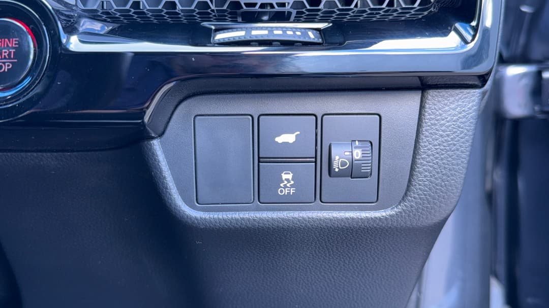 2024 Honda CR-V Vti L (AWD) 5 Seats, Automatic, 21912 km, Utility Switches/Buttons