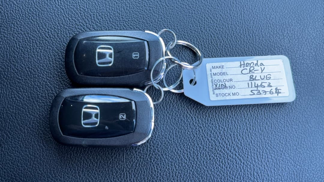 2024 Honda CR-V Vti L (AWD) 5 Seats, Automatic, 21912 km, Key Close-up