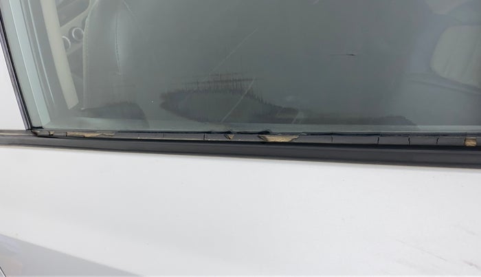2017 Hyundai Grand i10 MAGNA 1.2 VTVT, Petrol, Manual, 15,419 km, Rear left door - Weather strip has minor damage