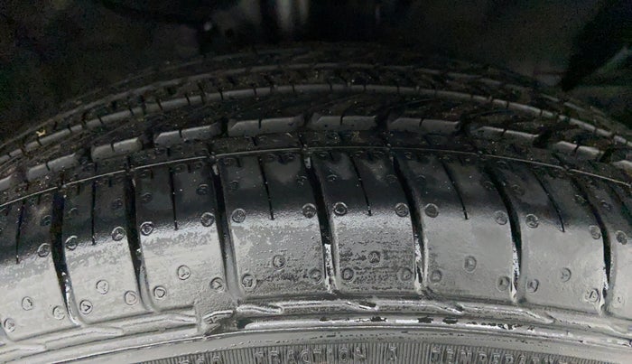 2019 KIA SELTOS HTK 1.5 PETROL, Petrol, Manual, 16,447 km, Right Front Tyre Tread
