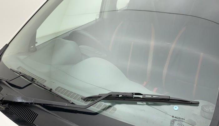 2012 Maruti Alto 800 LXI, Petrol, Manual, 51,463 km, Front windshield - Minor spot on windshield
