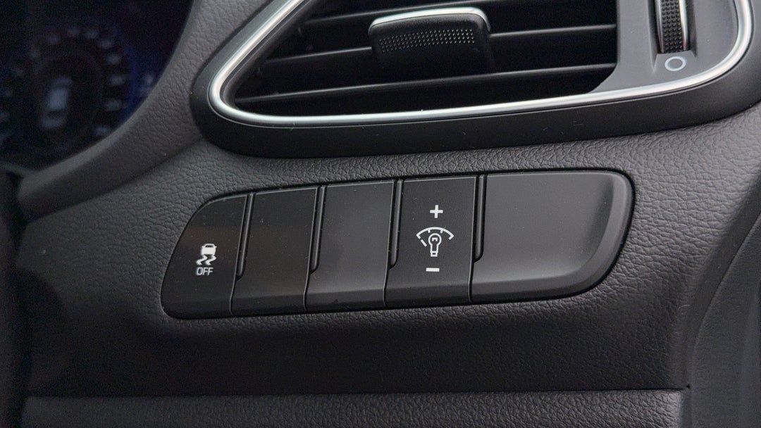 2023 Hyundai i30 i30, Automatic, 74459 km, Utility Switches/Buttons