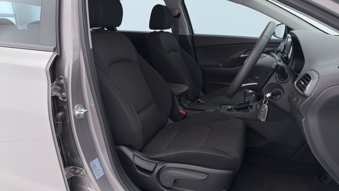 2023 Hyundai i30 i30, Automatic, 74459 km, Right Side Front Door Cabin View