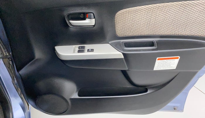 2016 Maruti Wagon R 1.0 LXI CNG, CNG, Manual, 86,682 km, Driver Side Door Panels Control