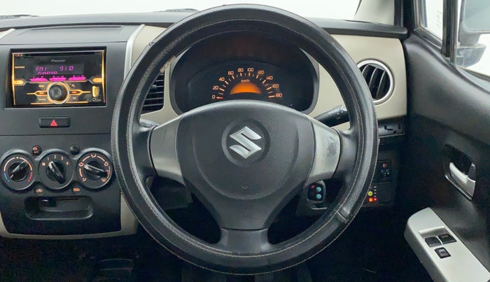 2016 Maruti Wagon R 1.0 LXI CNG, CNG, Manual, 86,682 km, Steering Wheel Close Up