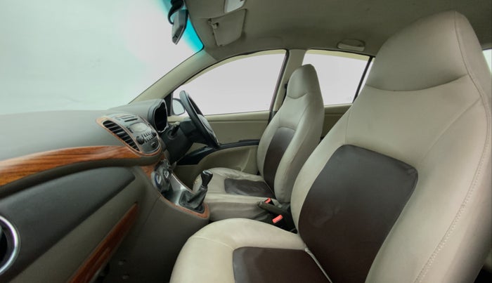 2014 Hyundai i10 SPORTZ 1.1 IRDE2, Petrol, Manual, 69,163 km, Right Side Front Door Cabin