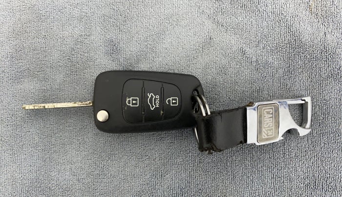 2014 Hyundai i10 SPORTZ 1.1 IRDE2, Petrol, Manual, 69,163 km, Key Close Up