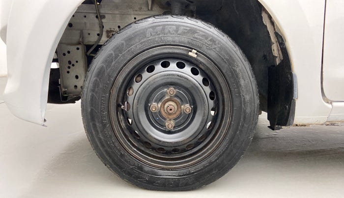 2016 Datsun Go T, Petrol, Manual, 1,14,499 km, Left Front Wheel