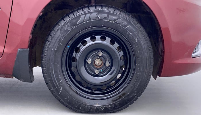 2015 Maruti Swift Dzire VDI ABS, Diesel, Manual, 96,003 km, Right Front Wheel