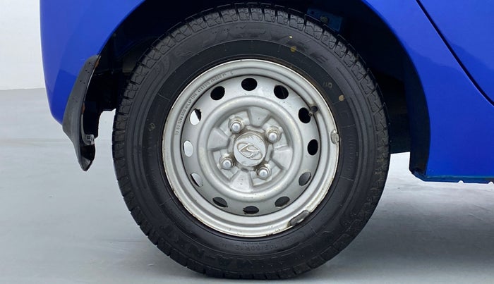 2013 Hyundai Eon ERA PLUS, Petrol, Manual, 34,129 km, Right Rear Wheel
