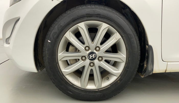 2015 Hyundai New Elantra SX 1.8 MT, Petrol, Manual, 93,946 km, Left Front Wheel