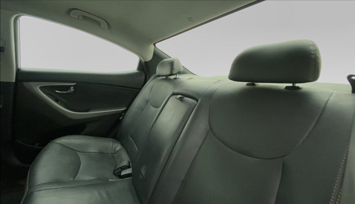 2015 Hyundai New Elantra SX 1.8 MT, Petrol, Manual, 93,946 km, Right Side Rear Door Cabin