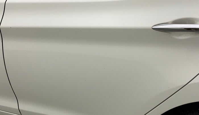 2015 Hyundai New Elantra SX 1.8 MT, Petrol, Manual, 93,946 km, Rear left door - Minor scratches