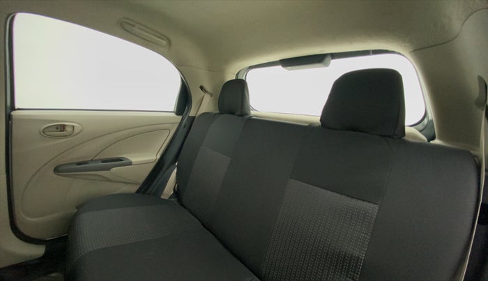 2014 Toyota Etios Liva D 4D GD, Diesel, Manual, 76,975 km, Right Side Rear Door Cabin