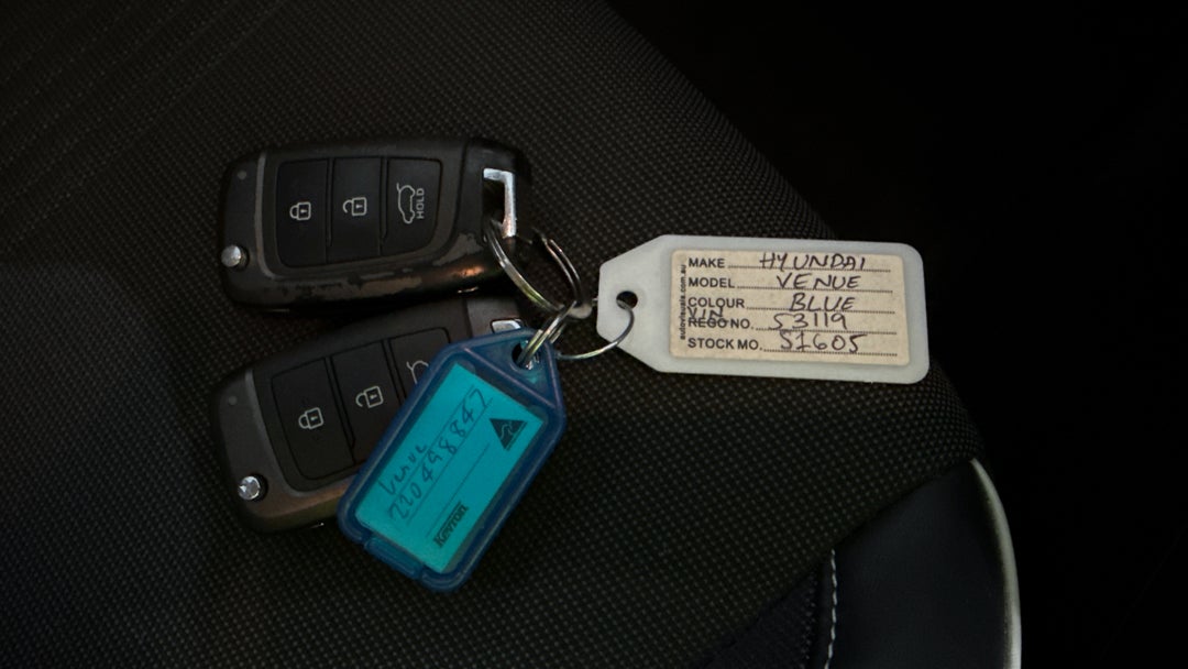 2021 Hyundai Venue Active, Automatic, 57458 km, Key Close-up