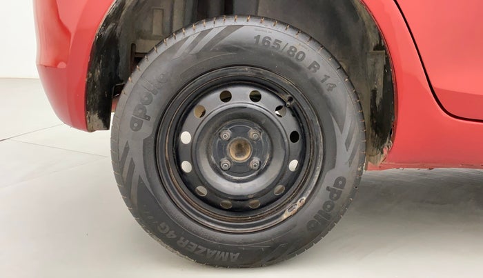 2014 Maruti Swift VDI, Diesel, Manual, 83,829 km, Right Rear Wheel