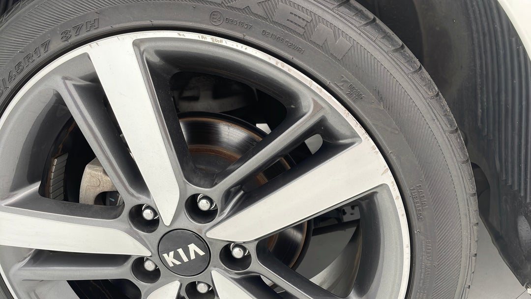 2017 Kia Cerato Sport + Nav, Automatic, 26021 km, Wheels Rim Rear RHS Scratch