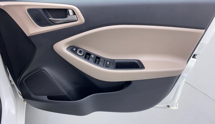 2016 Hyundai Elite i20 SPORTZ 1.2, Petrol, Manual, 30,830 km, Driver Side Door Panels Control