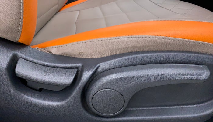 2016 Hyundai Elite i20 SPORTZ 1.2, Petrol, Manual, 30,830 km, Driver Side Adjustment Panel