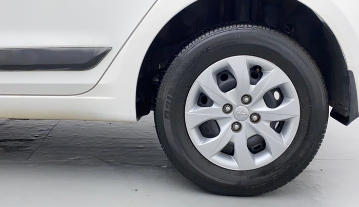 2016 Hyundai Elite i20 SPORTZ 1.2, Petrol, Manual, 30,830 km, Left Rear Wheel