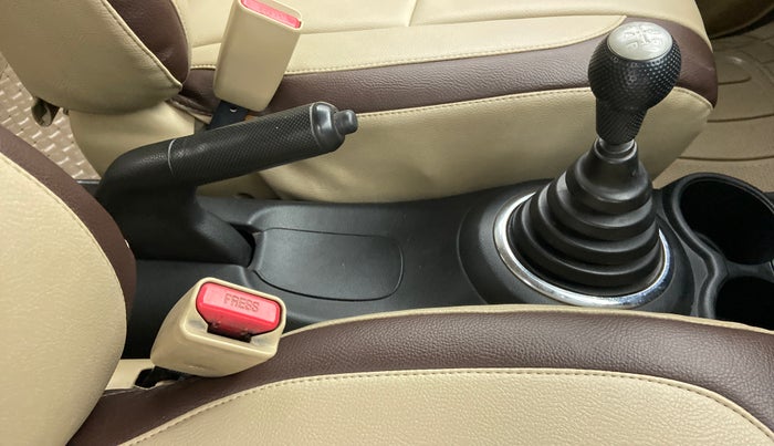 2012 Honda Brio S MT, Petrol, Manual, 90,741 km, Gear Lever