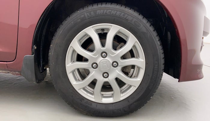 2014 Honda Amaze 1.2 VXMT I VTEC, Petrol, Manual, 42,179 km, Right Front Wheel