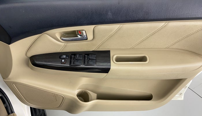 2015 Toyota Fortuner 3.0 MT 4X2, Diesel, Manual, 50,357 km, Driver Side Door Panels Control