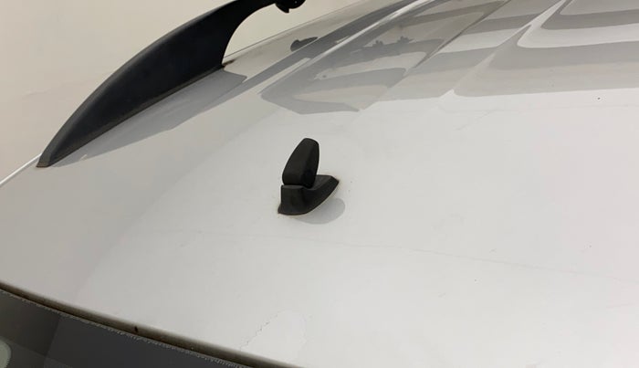 2019 Renault TRIBER RXZ, Petrol, Manual, 51,724 km, Roof - Antenna has minor damage