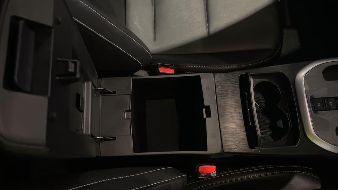 2022 GWM Haval Jolion Lux, Automatic, 37217 km, Center Console