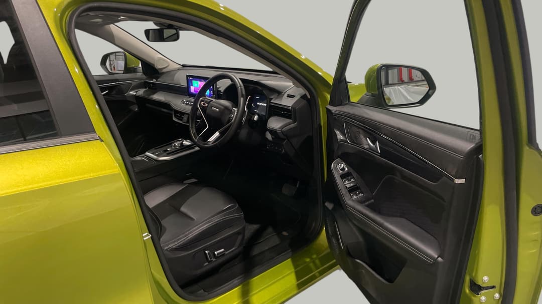 2022 GWM Haval Jolion Lux, Automatic, 37217 km, Right Side Front Door Cabin View