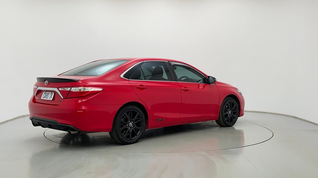 2017 Toyota Camry Rz S.e., Automatic, 111371 km, Right Back Diagonal (45- Degree) View
