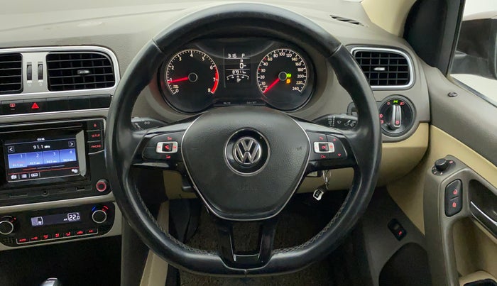2016 Volkswagen Vento HIGHLINE PETROL AT, Petrol, Automatic, 87,911 km, Steering Wheel Close Up