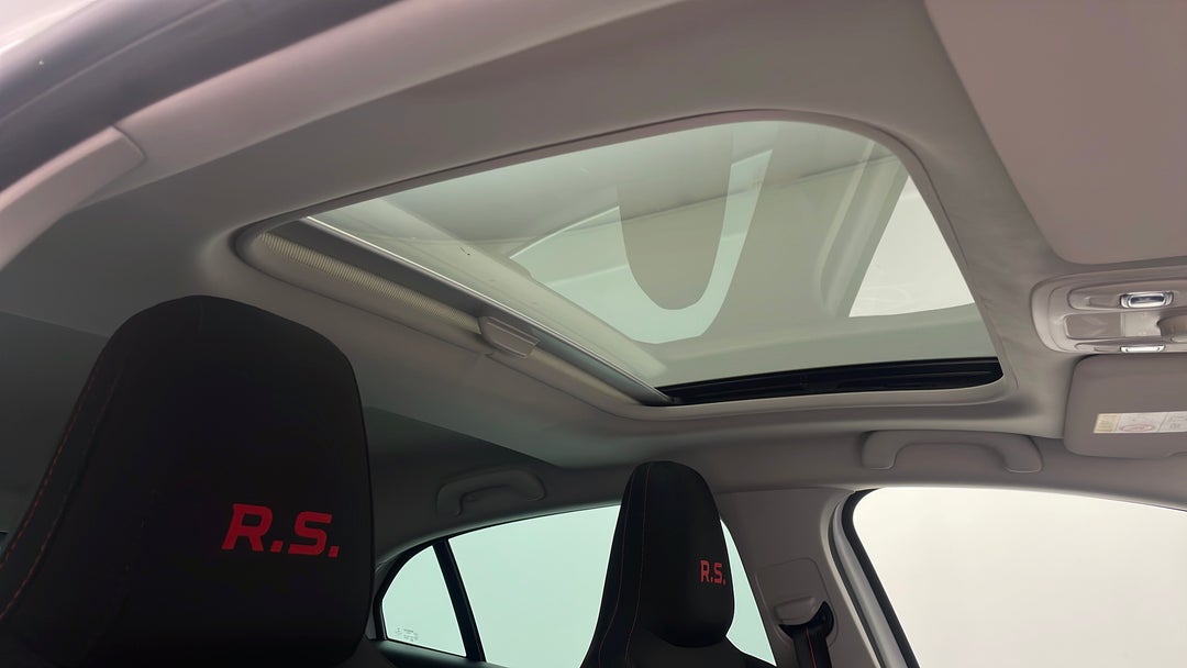 Interior Sunroof/Moonroof