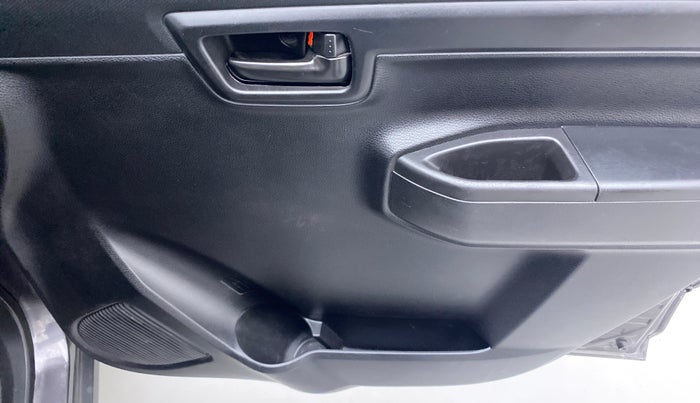 2019 Maruti S PRESSO VXI PLUS, Petrol, Manual, 18,603 km, Driver Side Door Panels Control