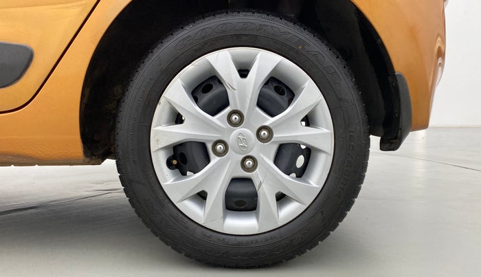 2016 Hyundai Grand i10 SPORTZ 1.2 KAPPA VTVT, Petrol, Manual, 18,831 km, Left Rear Wheel
