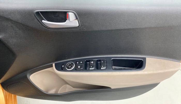 2016 Hyundai Grand i10 SPORTZ 1.2 KAPPA VTVT, Petrol, Manual, 18,831 km, Driver Side Door Panels Control