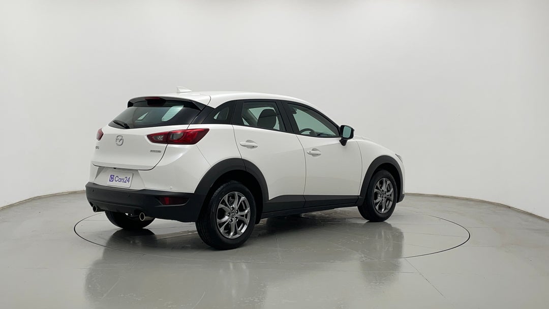 Right Back Diagonal (45- Degree) View