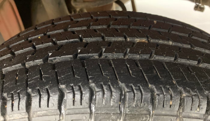 2015 Maruti Alto K10 VXI P, Petrol, Manual, 25,994 km, Left Rear Tyre Tread