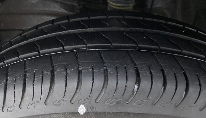 2019 Maruti S PRESSO VXI PLUS, Petrol, Manual, 22,080 km, Left Front Tyre Tread