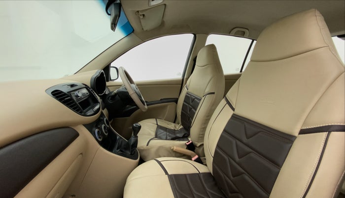 2009 Hyundai i10 MAGNA 1.2, Petrol, Manual, 1,02,364 km, Right Side Front Door Cabin