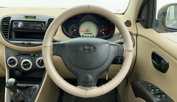 2009 Hyundai i10 MAGNA 1.2, Petrol, Manual, 1,02,364 km, Steering Wheel Close Up