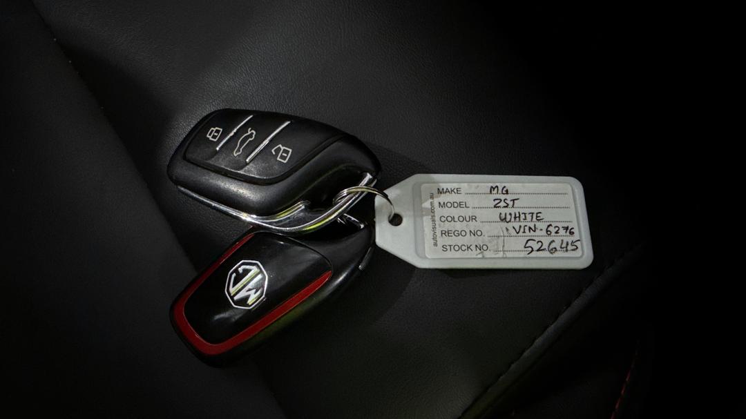 2021 MG Zst Excite, Automatic, 82645 km, Key Close-up