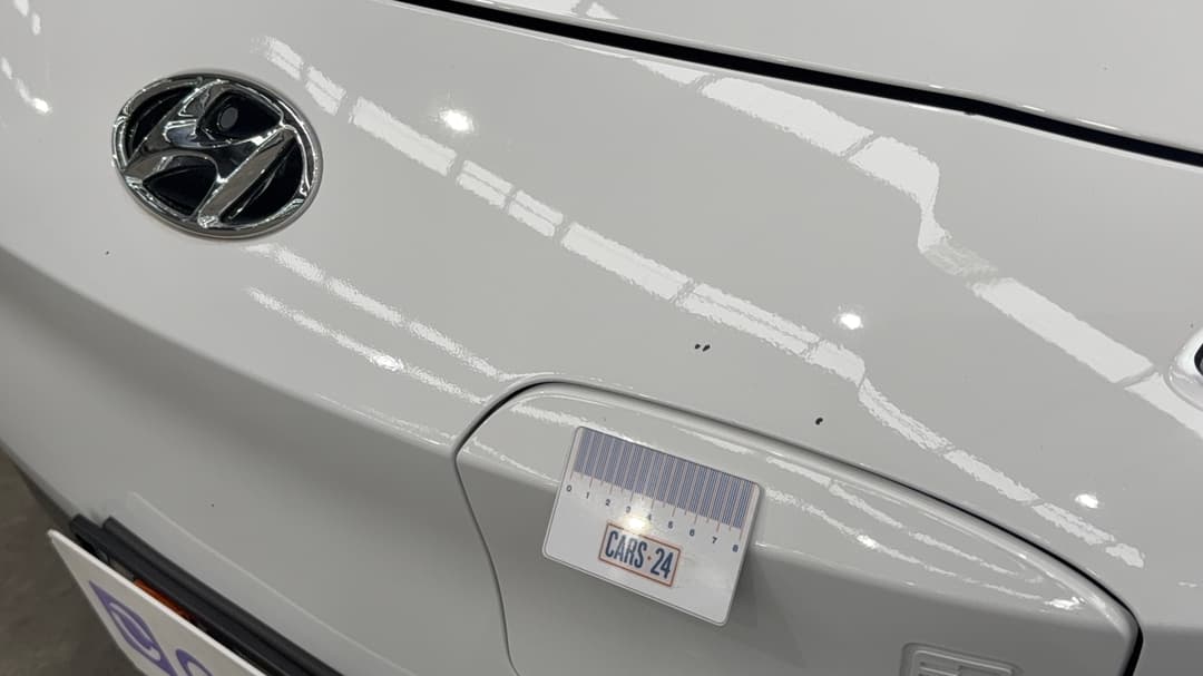 2023 Hyundai Kona Elite Electric Ext Range, Automatic, 21766 km, Bumper Front Chip